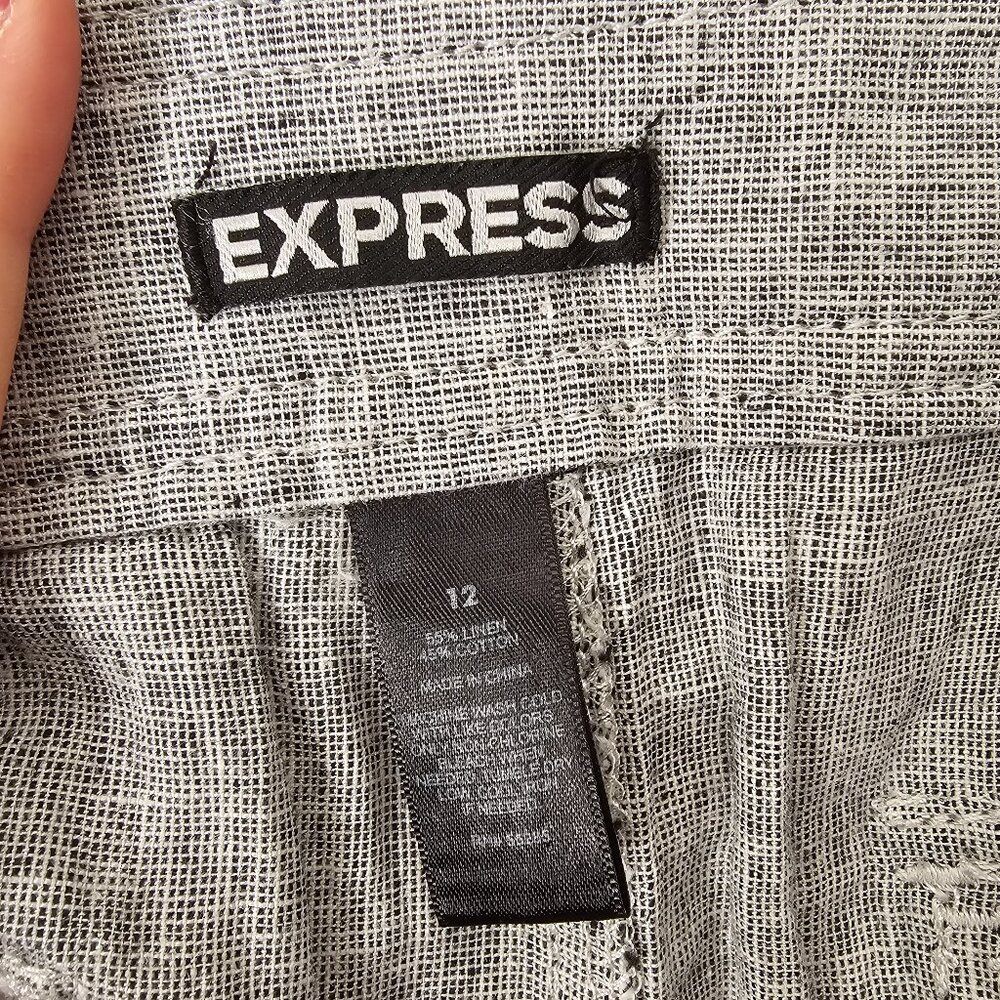 Express Linen Shorts - Picture 3 of 3